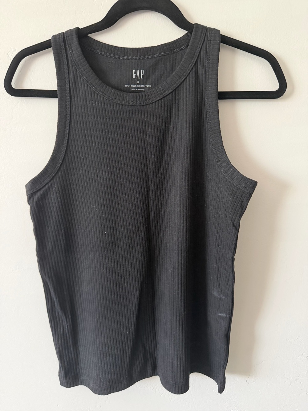 GAP Black Ribbed Scoop Neck Tank